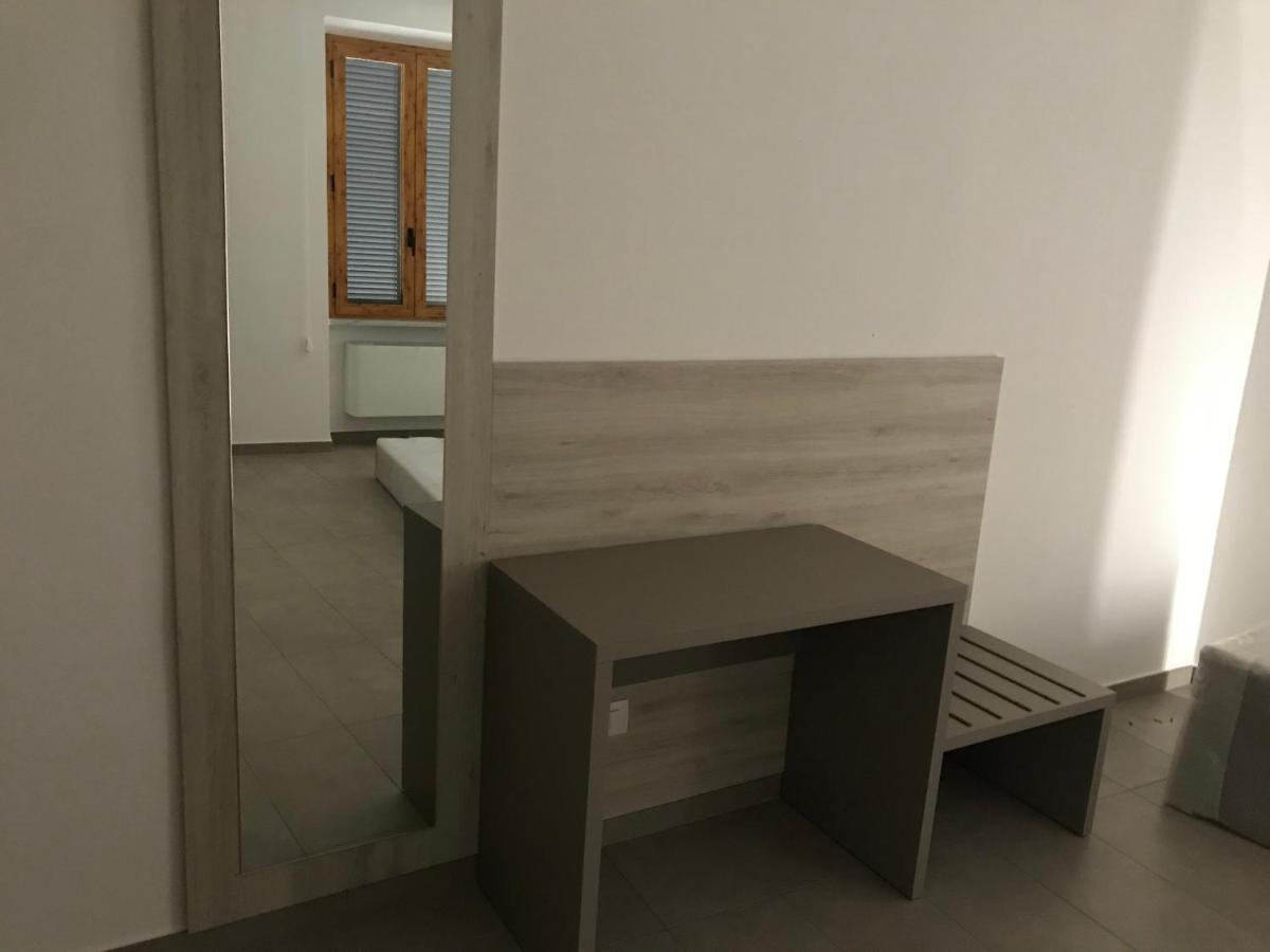 B E B Riviera Di Levante 테라치나 외부 사진